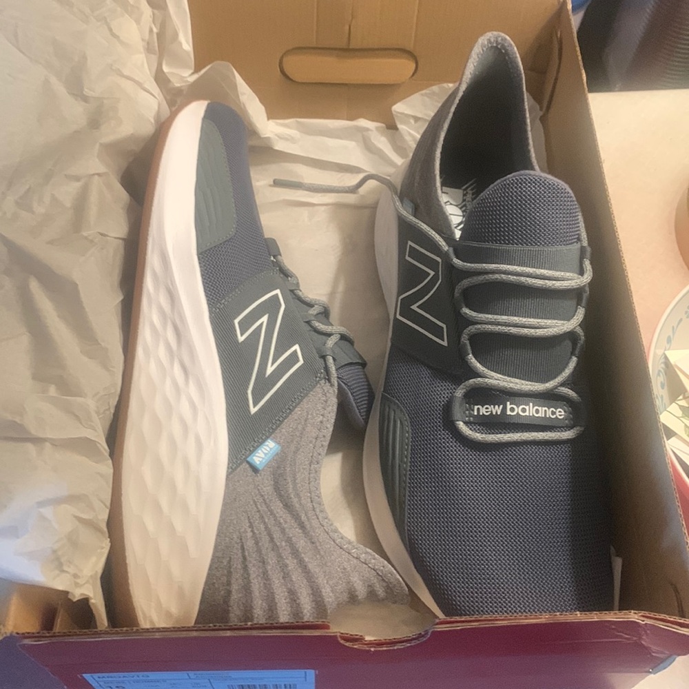 New Balance ‘Roav’ Shoes